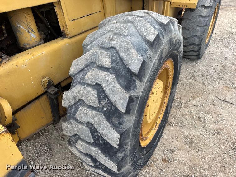 image for item EN0673 1988 Fiatallis FR10B wheel loader