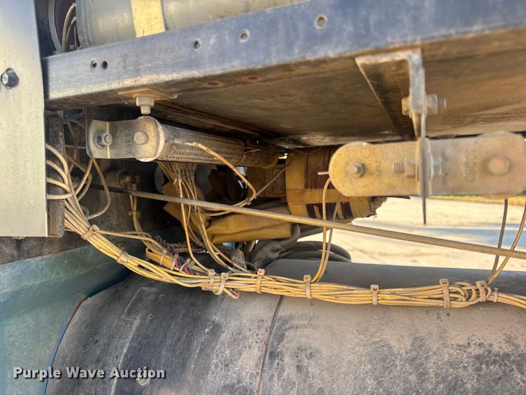 image for item EN0678 Miller Big Blue 400D welder/generator