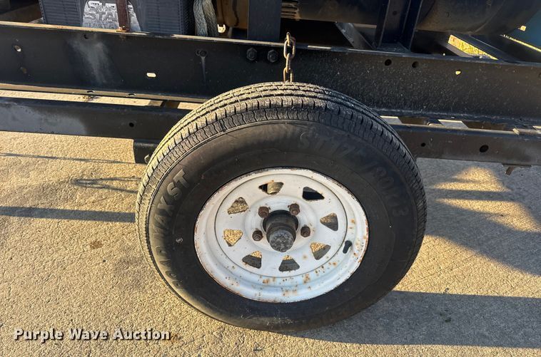 image for item EN0678 Miller Big Blue 400D welder/generator