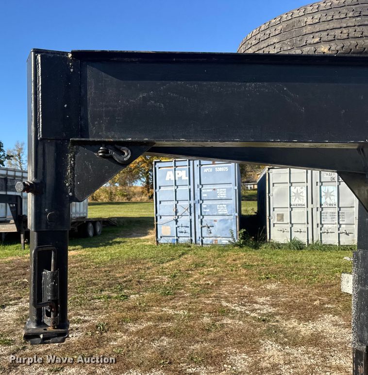 image for item EN0684 1989 Miko Trailers Series 50 equipment trailer