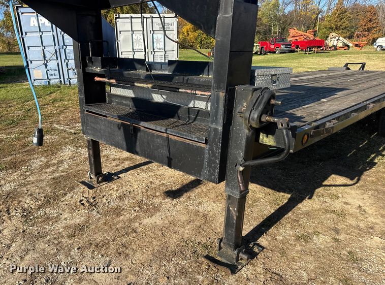 image for item EN0684 1989 Miko Trailers Series 50 equipment trailer