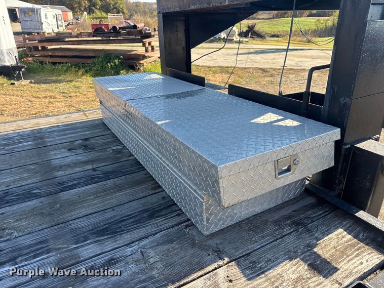 image for item EN0684 1989 Miko Trailers Series 50 equipment trailer