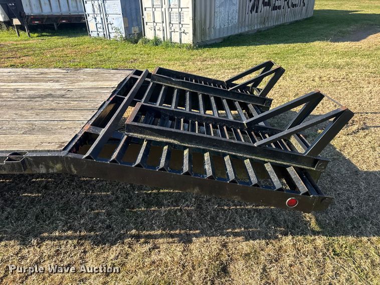 image for item EN0684 1989 Miko Trailers Series 50 equipment trailer