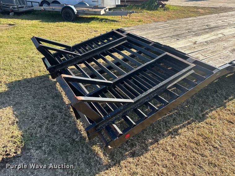 image for item EN0684 1989 Miko Trailers Series 50 equipment trailer