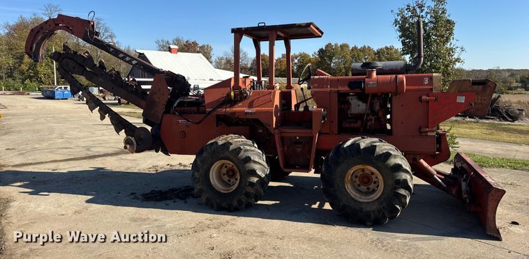 image for item EN0685 Ditch Witch R100 trencher