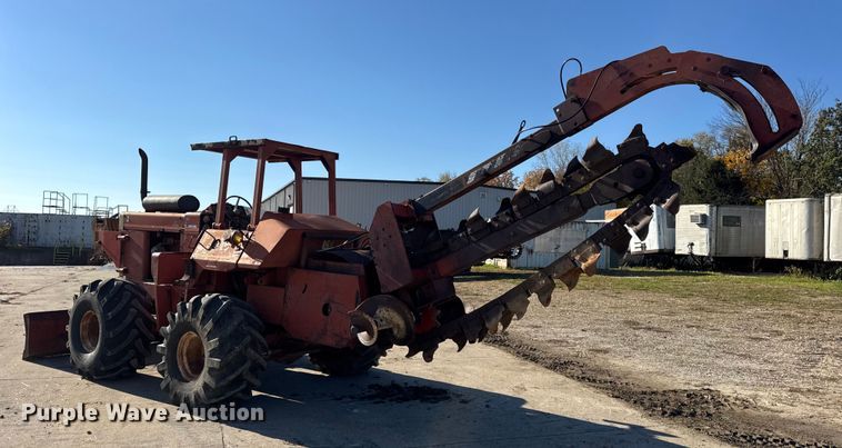 image for item EN0685 Ditch Witch R100 trencher