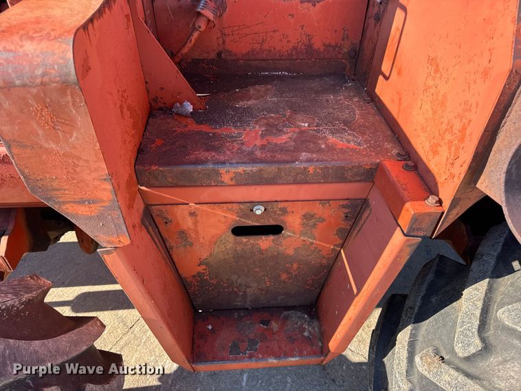 image for item EN0685 Ditch Witch R100 trencher