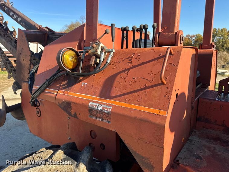 image for item EN0685 Ditch Witch R100 trencher