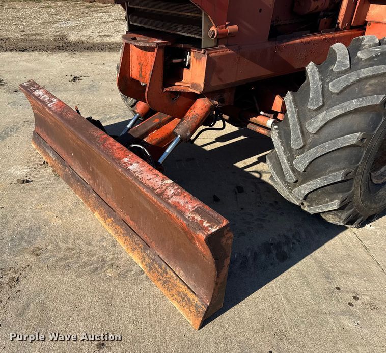 image for item EN0685 Ditch Witch R100 trencher