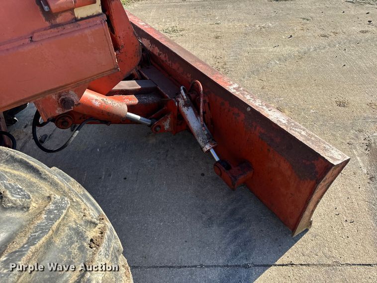 image for item EN0685 Ditch Witch R100 trencher