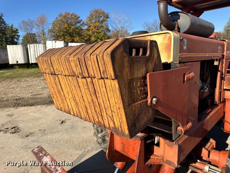 image for item EN0685 Ditch Witch R100 trencher