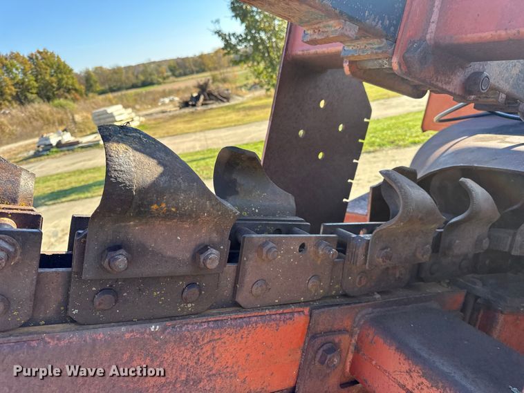 image for item EN0685 Ditch Witch R100 trencher