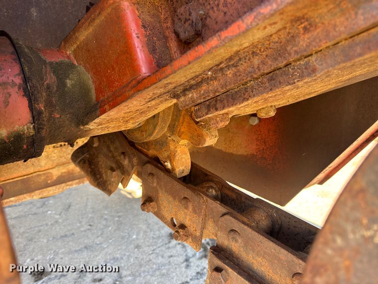 image for item EN0685 Ditch Witch R100 trencher