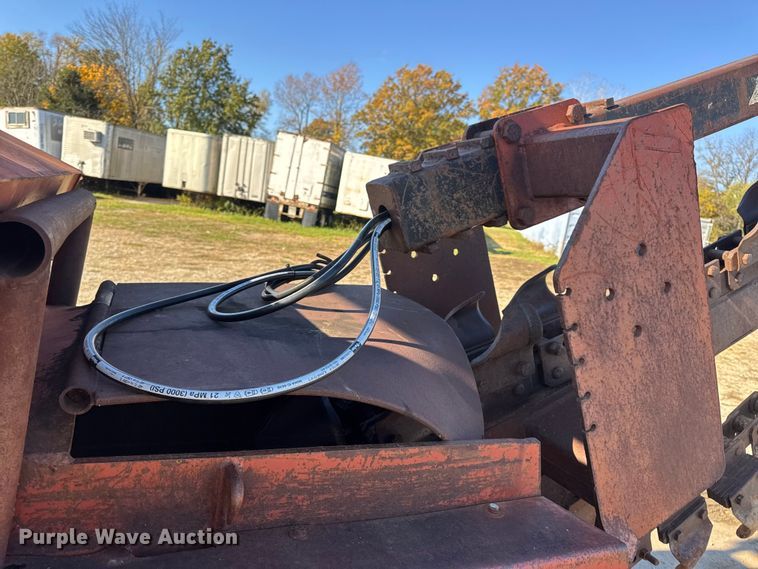 image for item EN0685 Ditch Witch R100 trencher