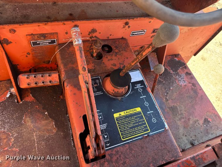 image for item EN0685 Ditch Witch R100 trencher