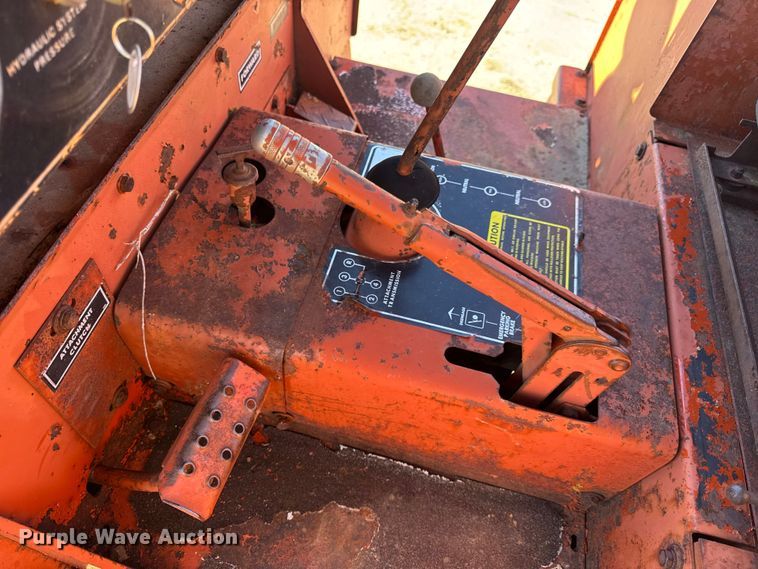 image for item EN0685 Ditch Witch R100 trencher