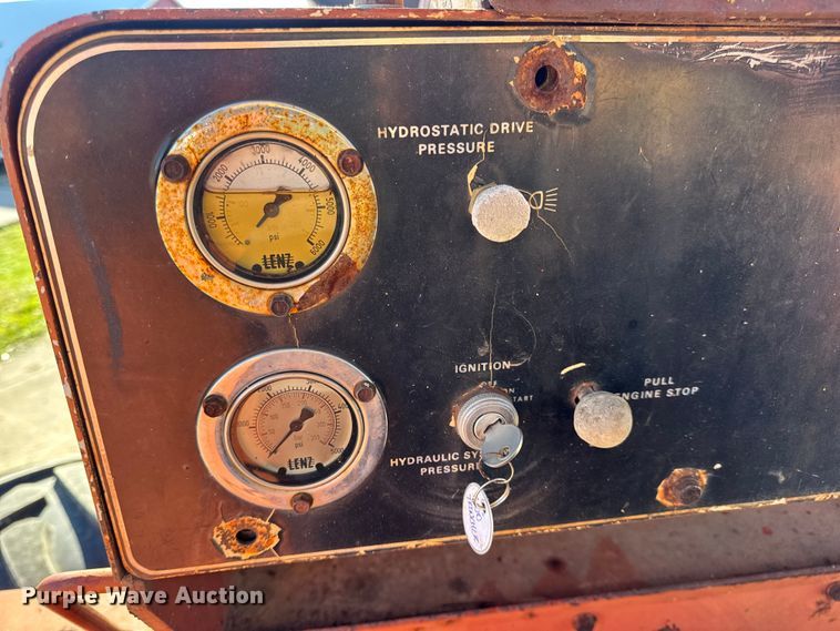 image for item EN0685 Ditch Witch R100 trencher