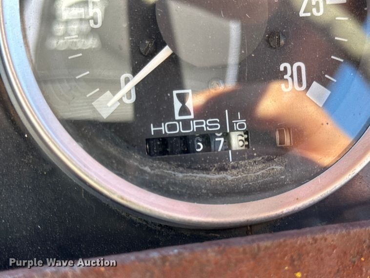 image for item EN0685 Ditch Witch R100 trencher