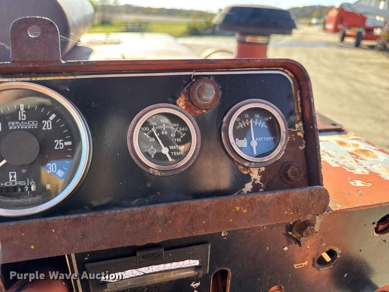 image for item EN0685 Ditch Witch R100 trencher