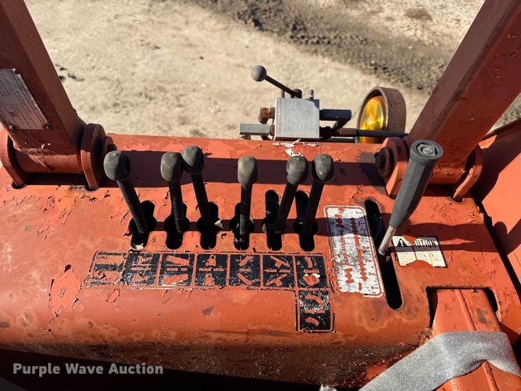 image for item EN0685 Ditch Witch R100 trencher