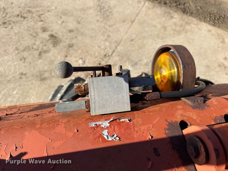 image for item EN0685 Ditch Witch R100 trencher