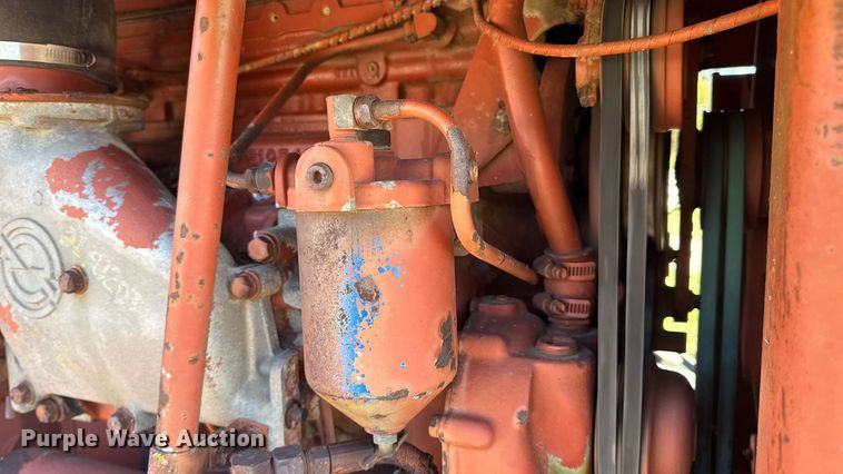 image for item EN0685 Ditch Witch R100 trencher