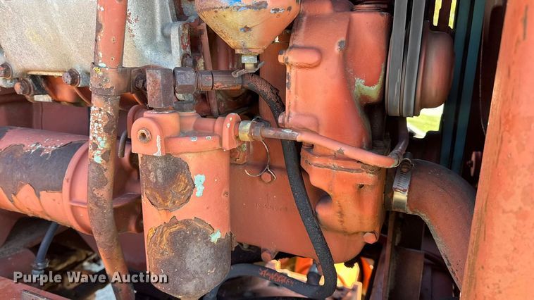 image for item EN0685 Ditch Witch R100 trencher