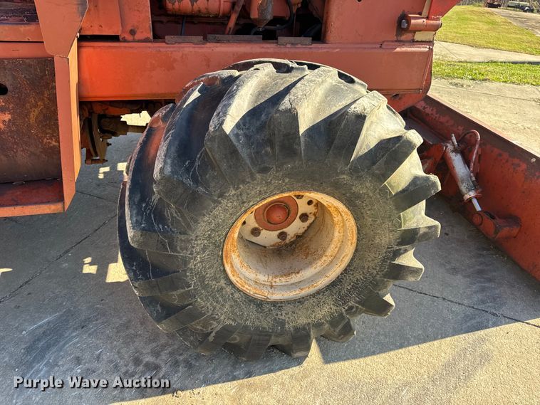 image for item EN0685 Ditch Witch R100 trencher