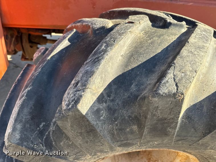 image for item EN0685 Ditch Witch R100 trencher