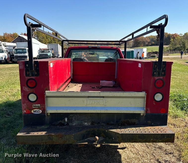 image for item EN0687 1999 Chevrolet C2500 utility bed pickup truck