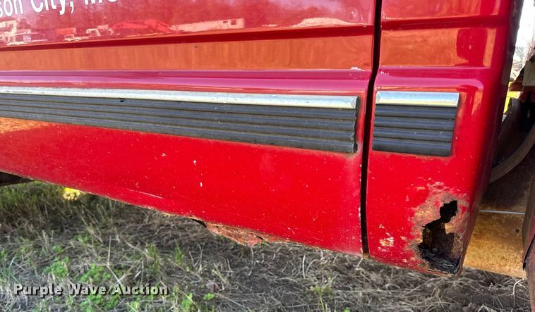 image for item EN0687 1999 Chevrolet C2500 utility bed pickup truck