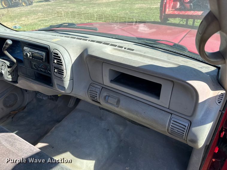 image for item EN0687 1999 Chevrolet C2500 utility bed pickup truck