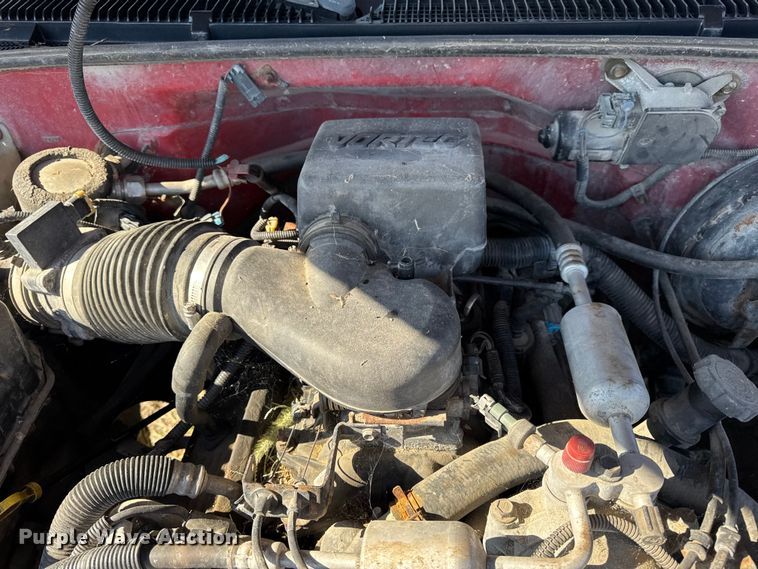 image for item EN0687 1999 Chevrolet C2500 utility bed pickup truck