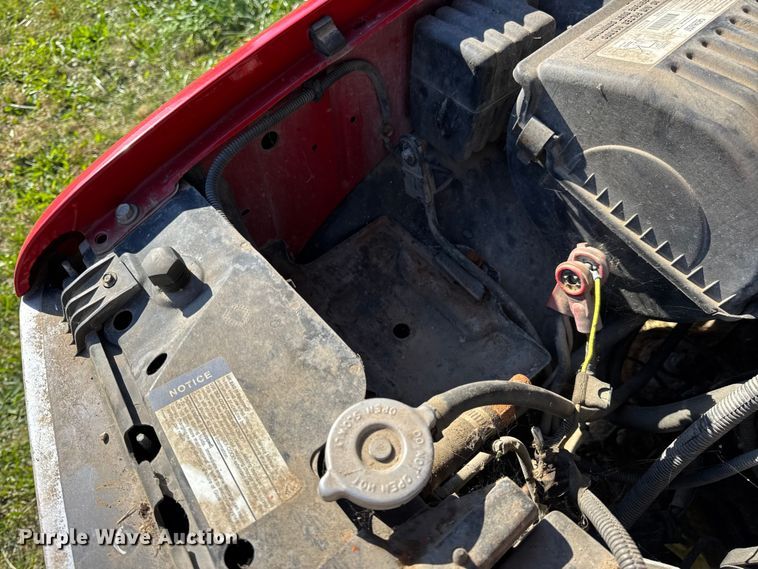 image for item EN0687 1999 Chevrolet C2500 utility bed pickup truck