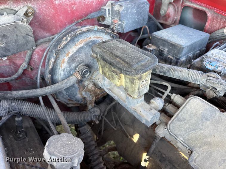 image for item EN0687 1999 Chevrolet C2500 utility bed pickup truck