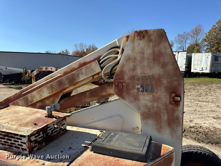 image for item EN0689 JLG 45HA boom lift