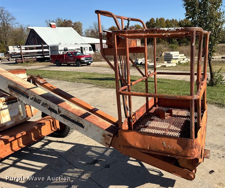 image for item EN0689 JLG 45HA boom lift