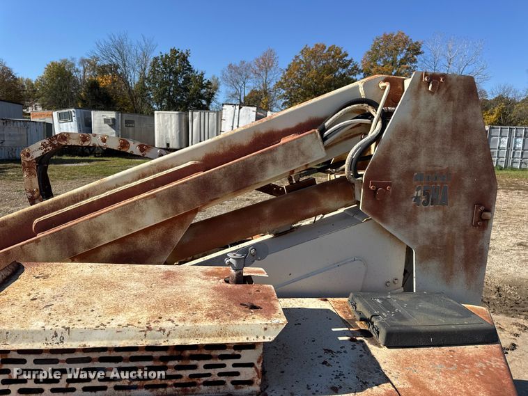 image for item EN0689 JLG 45HA boom lift