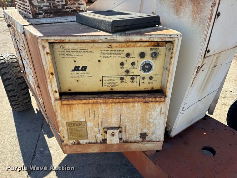 image for item EN0689 JLG 45HA boom lift