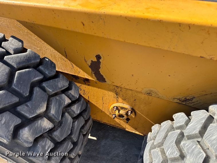 image for item EN0693 1996 Case 1845C skid steer loader