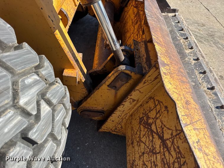 image for item EN0693 1996 Case 1845C skid steer loader