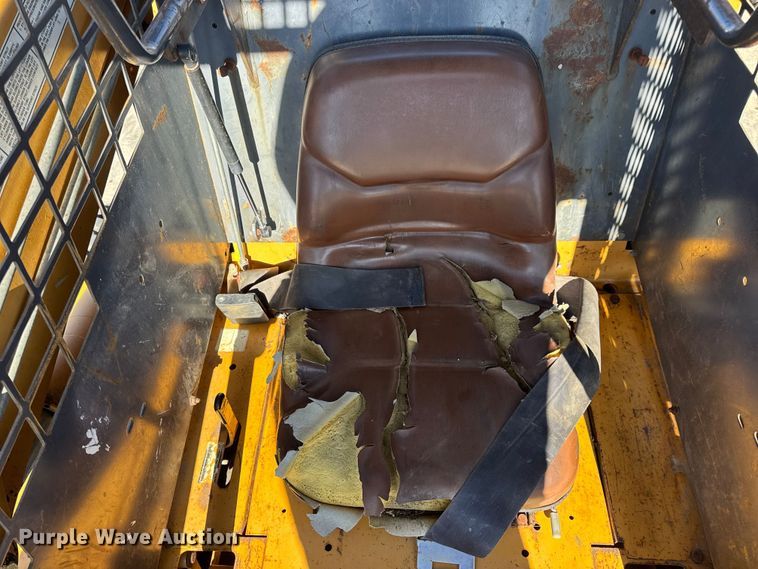 image for item EN0693 1996 Case 1845C skid steer loader