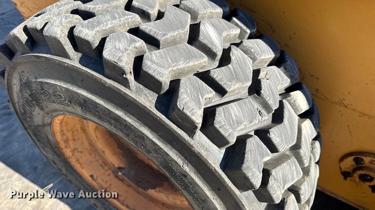 image for item EN0693 1996 Case 1845C skid steer loader