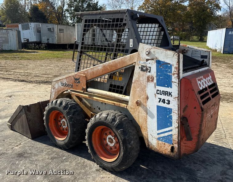 image for item EN0694 1984 Bobcat 743 skid steer loader