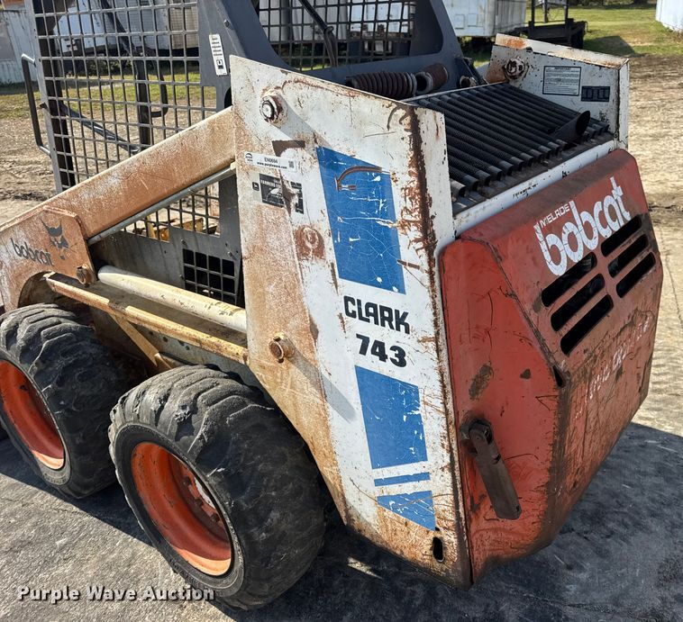 image for item EN0694 1984 Bobcat 743 skid steer loader