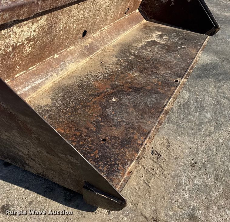 image for item EN0694 1984 Bobcat 743 skid steer loader