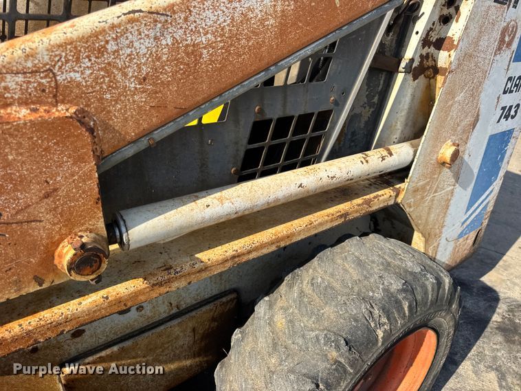 image for item EN0694 1984 Bobcat 743 skid steer loader