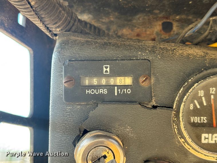 image for item EN0694 1984 Bobcat 743 skid steer loader