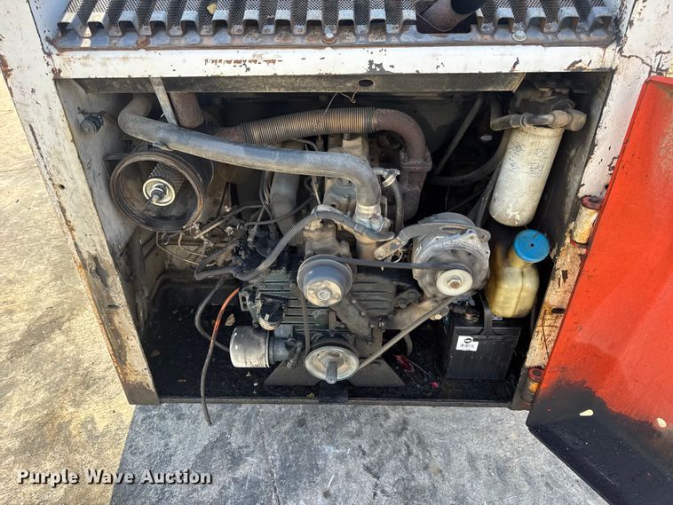 image for item EN0694 1984 Bobcat 743 skid steer loader