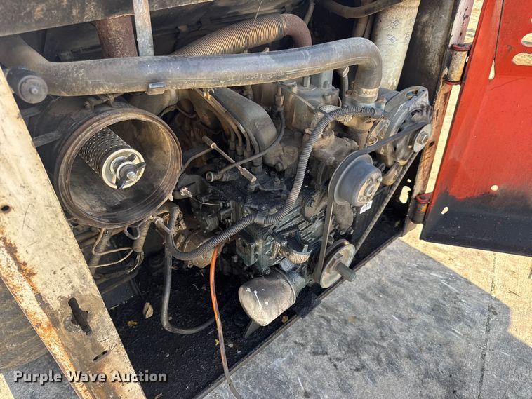 image for item EN0694 1984 Bobcat 743 skid steer loader